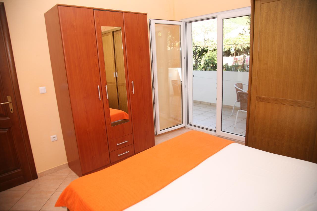 Apartments Lanterna Tivat Exterior photo