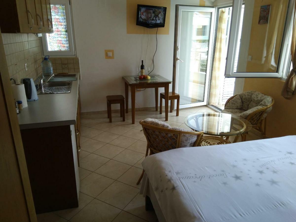 Apartments Lanterna Tivat Exterior photo